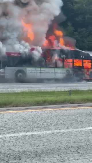 Bus fire shuts down Interstate 85 North in Davidson County – FOX8 WGHP