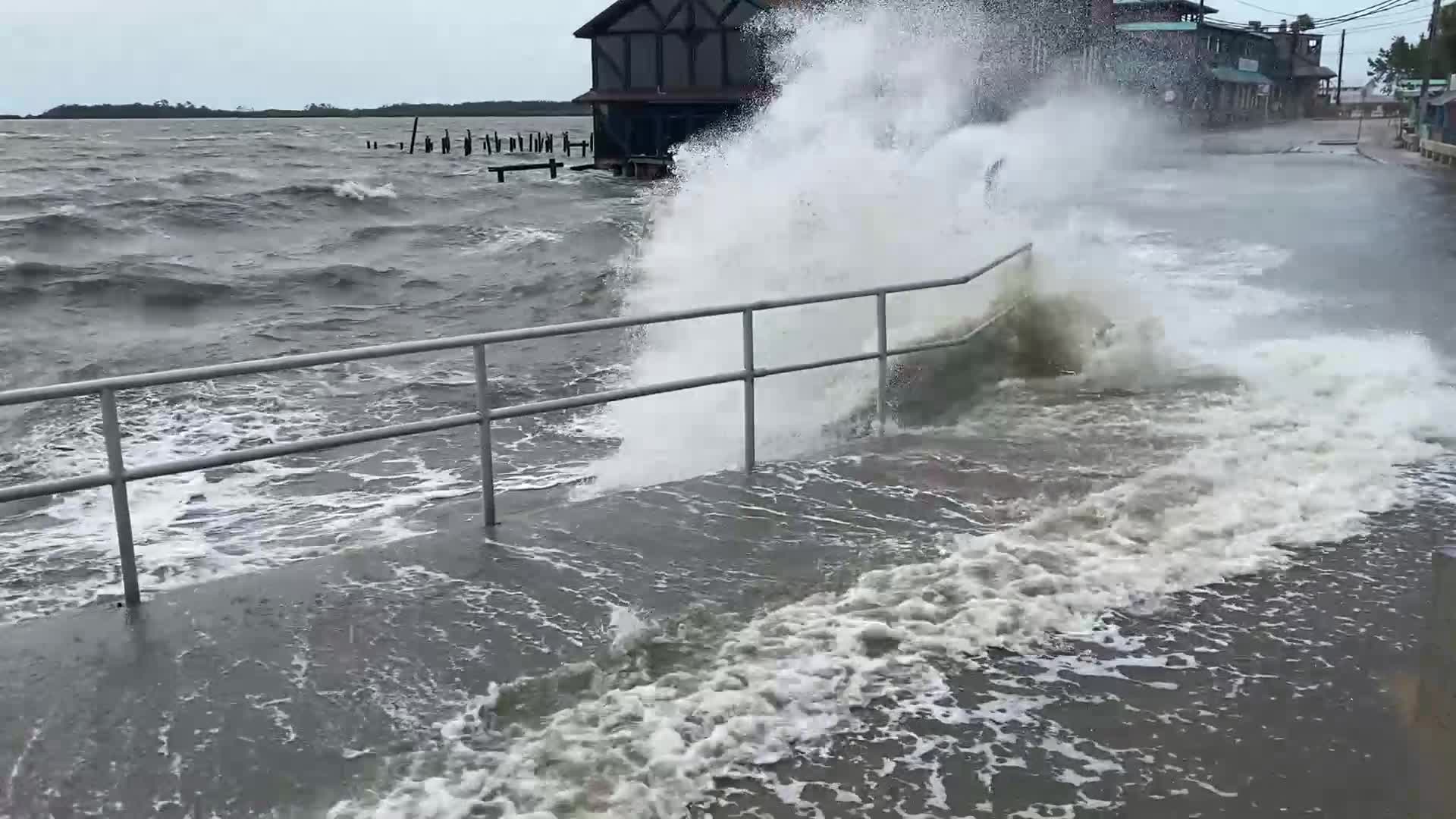 Water spills onto Cedar Key’s Dock Street ahead of Hurricane Helene WFLA