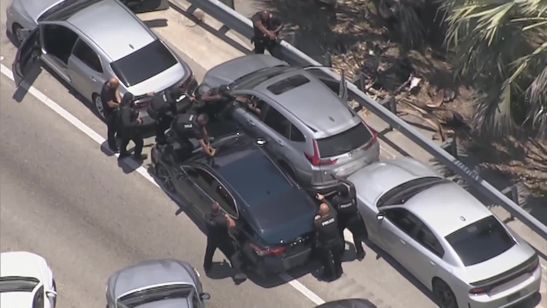 Suspects in custody after high-speed chase ends on Palmetto Expressway ...